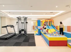 Commercial fitness zone