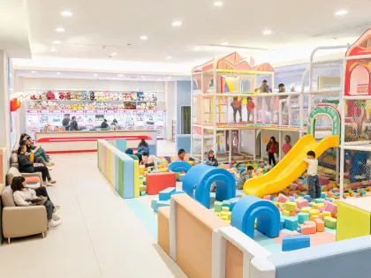 Family entertainment center